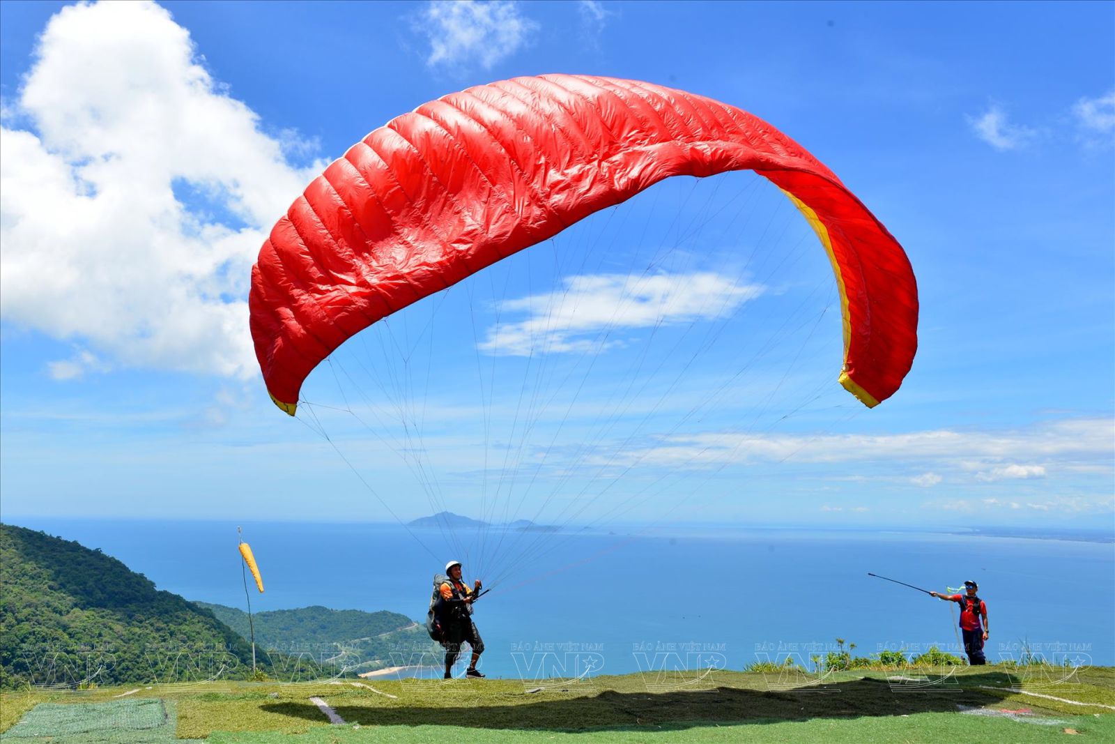 Dù Lượn – Xu Hướng Du Lịch Mạo Hiểm Đang Bùng Nổ Tại Việt Nam