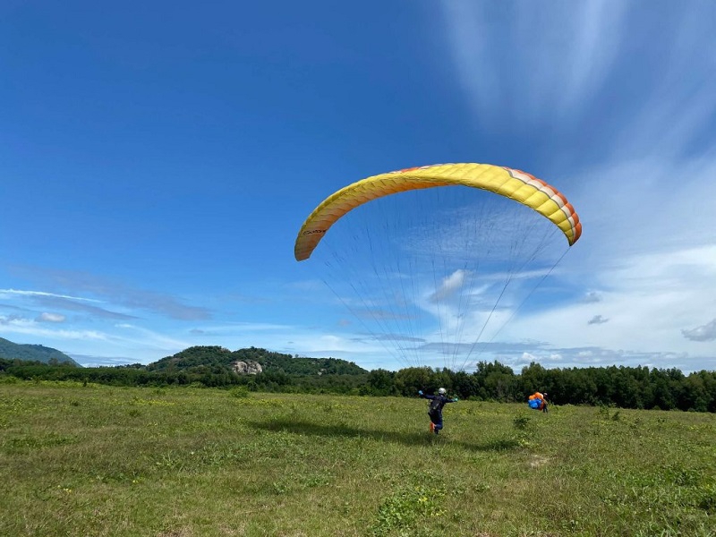 KHÓA ĐÀO TẠO BAY DÙ LƯỢN